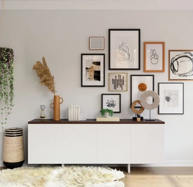 Lipasto on hyvä olohuoneen säilytysratkaisu.